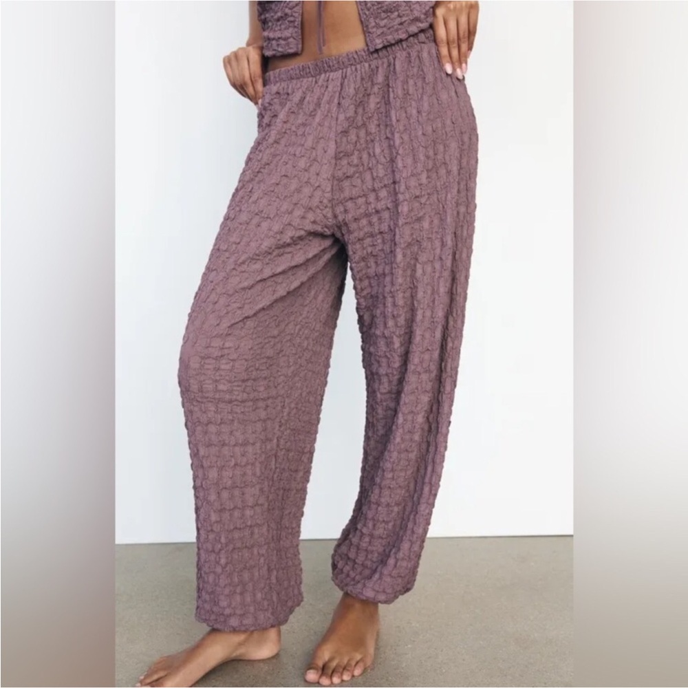 Zara Textured Crinkled Balloon Pants